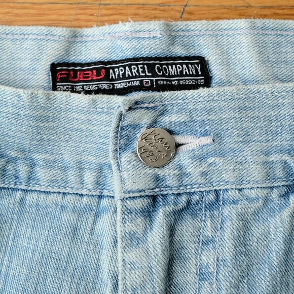 FUBU Light Wash Baggy Loose Fit 90s Hip Hop Blue Jeans W36 Distressed Raw Hem - Picture 3 of 9